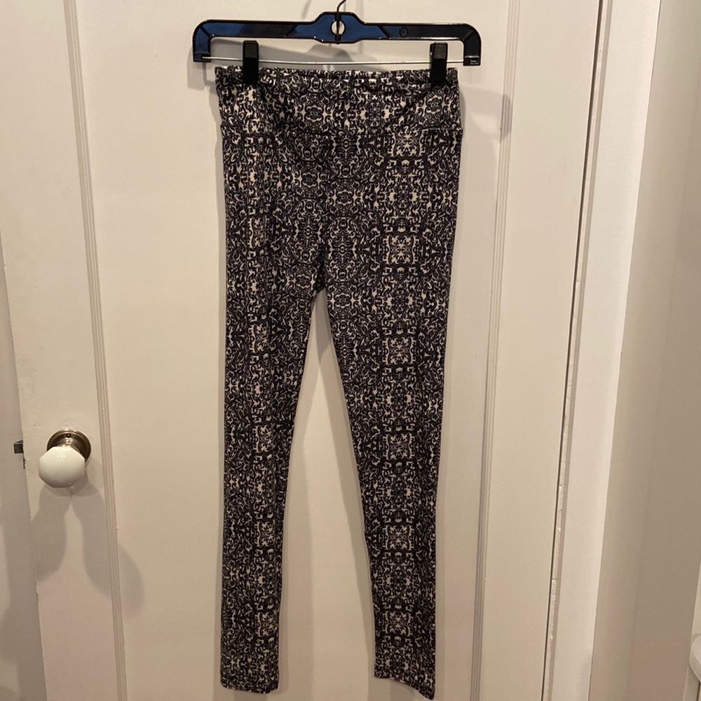 LulaRoe Patterned Leggings Tights